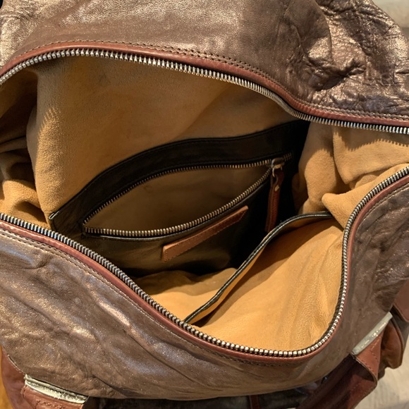 Pauric Sweeney Soft Brown Leather Buckles and Zippers Shoulder Bag - Picture 5 of 9